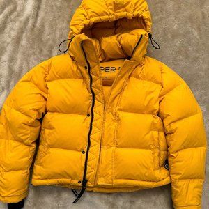 Aritzia Super Puff Shorty XS